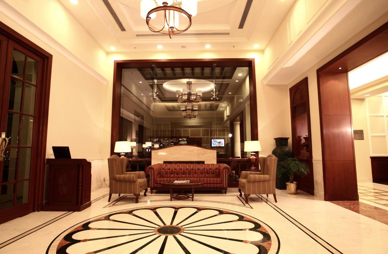 Dlf Club 3 Gurgaon Exterior foto
